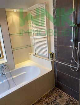 Top-renovierte Dachgeschosswohnung in Lehe - stilvolles Wohnen für Berufstätige - Bremerhaven