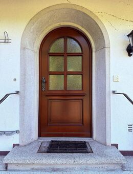 Tolles Haus mit Einliegerwohnung für Naturliebhaber! Grundstück mit Bach ! Mehrgenerationenhaus - Badenweiler