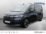 VW Multivan, 2.0 l Life TDI, Jahr 2022 - Eisenach