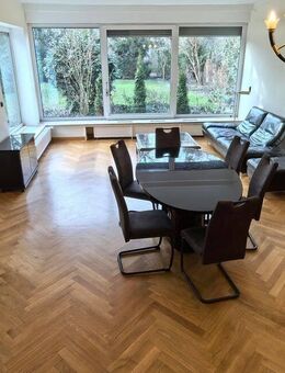 Lichtdurchflutetes Einfamilienhaus in Dahlem mit Garten, Sauna & Garage - Berlin