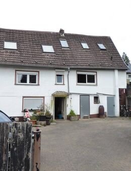 Monteursunterkunft oder Eigenheim - teilsaniertes Schmuckstück in Philippstein! - Braunfels