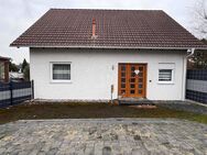 Vielseitiges Einfamilienhaus mit großem Grundstück - Ideal für Familien oder als Zweifamilienlösung - Mönchengladbach