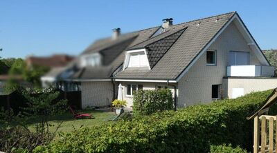 DHH - Ein / Zweifamilienhaus, Vollkeller mit großer Garage und Gartenfläche in BI - SENNE !!!