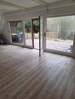 Jetzt zum außergewöhnlich günstigen Preis - Modernisiertes Nurdachhaus auf 904 m² - Altenmedingen