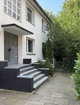 Frisch sanierte 3-Zimmer-Wohnung in zentraler Lage von Verden! - Verden (Aller)