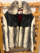 Herren Pelzjacke mit Ledereinsatz in 8424