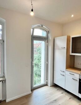 ATTRAKTIV WOHNEN! Charmante Wohnung mit neuer Einbauküche - Erfurt
