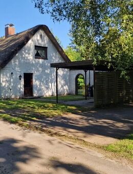 Reetdachhaus in ruhiger Lage, mit solider Infrastruktur und viel Potenzial - Ostenfeld (Husum)
