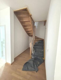 Helle 3-Zimmer-Wohnung in Regensburg mit Balkon - Regensburg