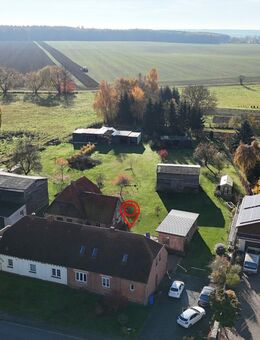 Ausbaufähige Doppelhaushälfte mit schönem Garten und Nebengelass - Lindholz