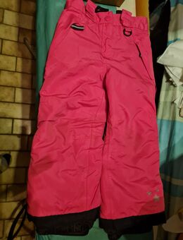 Mädchenpaket, Winterhose, Sweetshirt, Kleid, 6 Teile modern - Schnaittenbach
