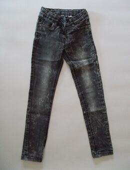 Jeans für Mädchen Marke Pepperts! Schwarz Gr. 128 zu verkaufen. - Bielefeld