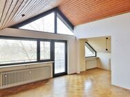 Helle 3-Zimmer-Dachgeschosswohnung mit Balkon - mit Aussicht ins Grüne - in Haueneberstein! - Baden-Baden
