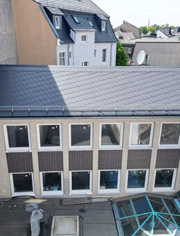 Wohnimmobilien - 2 Wohnungen + 2 Gewerbeeinheiten - Münchberg