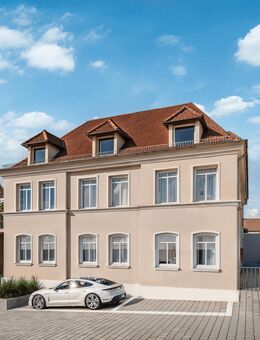 Hochwertige 2-Zimmer-Wohnung mit Balkon in zentraler Bestlage – Erstbezug nach Kernsanierung auf Neubaustandard - Sulzbach-Rosenberg