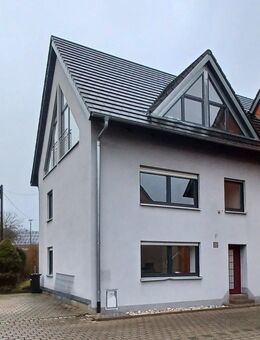 Großzügig Wohnen in Unterwiesenacker - Velburg