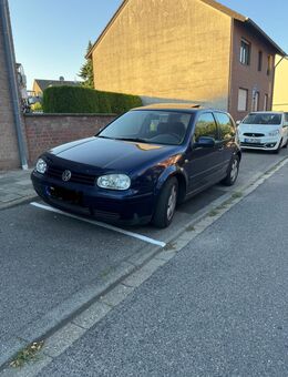 Volkswagen Golf 4 LPG/benziner 1,6 - Würselen