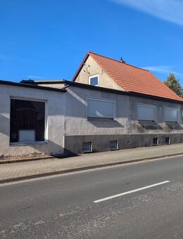 Einfamilienhaus mit großem Anbau - Erxleben