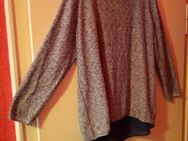 Silbrig glänzender Pulli - Nürnberg