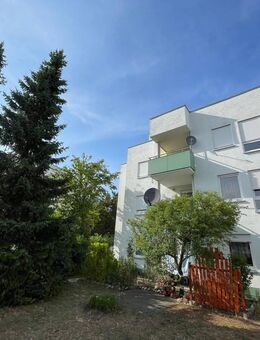 Privates Gartenidyll mit TG - 3 Zimmer in Eislingen, sofort bezugsfrei! - Eislingen (Fils)