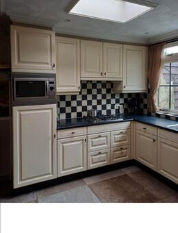 LANDLICHEN L-KÜCHE IM WEIB-CREME BILLIGE PREISEN - Bunde