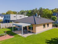 Rollstuhlgerechter Bungalow in Bad Saarow - Einbauküche, Wärmepumpe, Kamin, Sauna, Deckenspots - Bad Saarow