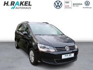 VW Sharan, 2.0 TDI Comfortline, Jahr 2013 - Geeste