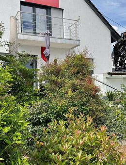 Voll energetisch saniertes Einfamilienhaus / 2 Wohneinheiten - Glauburg