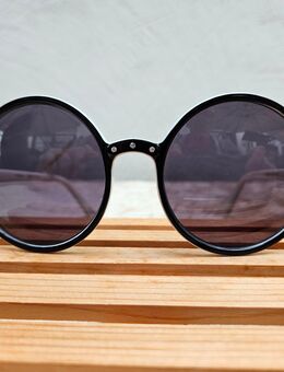 Rund, Edel, Luxus, Sonnenbrille mit Strasssteinen Schwarz/Weiß - Grevenbroich