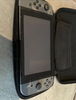 Nintendo Switch – Top Zustand inkl. Zubehör & Spielen - Simbach