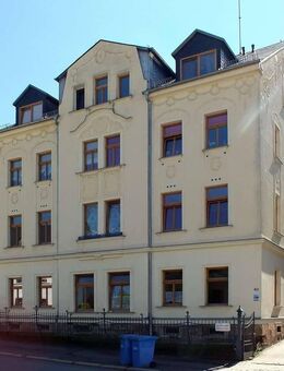 Helle, freundliche 2-Raum-Wohnung mit Balkon und Abstellraum! - Kirchberg (Sachsen)