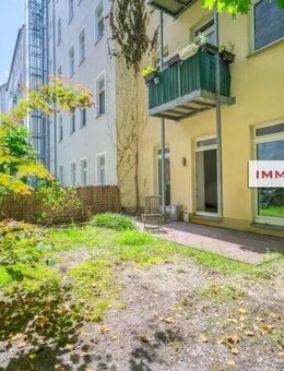 IMMOBERLIN.DE - Toplage Helmholtzkiez! Charmante Altbauwohnung mit Terrasse & Garten - Berlin