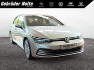 VW Golf, 1.5 Life VIII eTSI, Jahr 2020 - Iserlohn