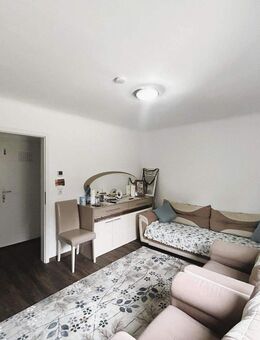 Vermietete 4 Zimmer-Dachgeschoss-Wohnung in Erdmannhausen - Erdmannhausen