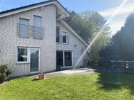Ca. 250 m² großes, modern ausgestattetes Zweifamilienhaus mit separaten Eingängen in Ha-Garenfeld - Hagen (Stadt der FernUniversität)