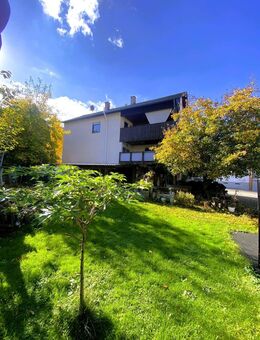 ERSINGEN - Einfamilienhaus für Individualisten mit idyllischem Garten ! - Kämpfelbach