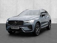 Volvo XC60 Plus Dark 2WD B4 Benzin EU6d StandHZG Leder digitales Cockpit Memory Sitze Soundsystem - Aachen