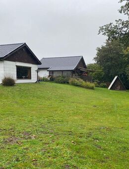 Sanierungsbedürftiges Einfamilienhaus mit zusätzlicher Wohneinheit in Geesthacht - Geesthacht