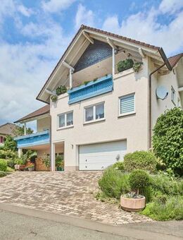 Mehrgenerationen willkommen! Großes Haus mit Herz - Finnentrop