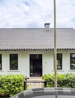 ***Altbau-Charme trifft zeitgemäßen Komfort - Einfamilienhaus mit Gartenidylle in Bremen Vegesack - Bremen