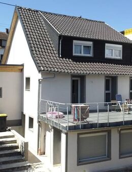 Saniertes Einfamilienhaus mit Einliegerwohnung und zusätzlichem Grundstück in ruhiger Lage von Quierschied - Quierschied
