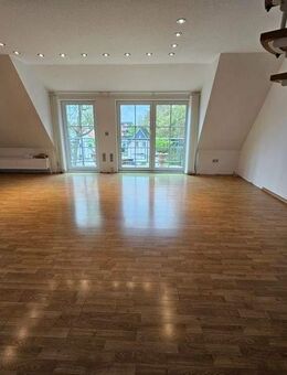 Ruhig gelegene und helle Mietwohnung über zwei Ebenen in Bremen-Farge - Bremen