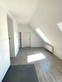 Zweifamilienhaus mit Gewerbeeinheit in zentraler Lage - Wüstenrot