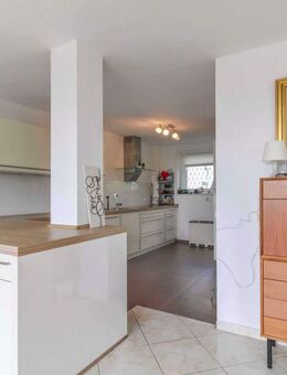 Luxus pur: Penthousewohnung mit riesiger Terrasse, Schwimmbad und Sauna in Bad Soden - Bad Soden (Taunus)