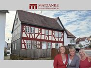 Gedern/Wenings: Hübsches Fachwerkhaus mit 120 m², 4 Zimmer, Küche, Bad, Werkstatt und Dachterrasse - Gedern
