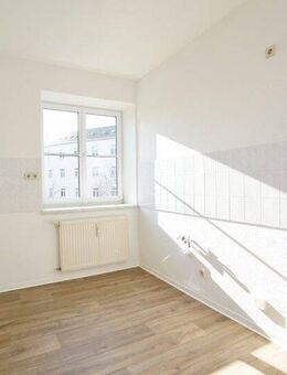 Altbauwohnung / Balkon / Helle Wohnung - Chemnitz