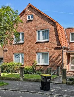 Solides und bezugsfreies Zweifamilienhaus in Rendsburg - provisionsfrei für den Käufer - Rendsburg