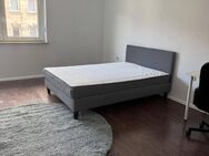 Großzügiges Zimmer in WG in Nürnberg Gostenhof - RENOVIERT und MÖBLIERT - Nürnberg