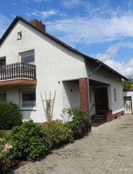Attraktives Einfamilienhaus auf schönem Grundstück * Königsberger Straße 4 * 29378 Wittingen - Wittingen