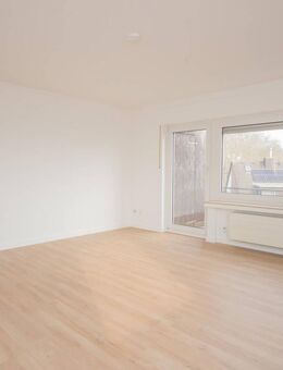 Sanierte Dachgeschosswohnung mit Balkon in Mönchengladbach-Lürrip - Mönchengladbach